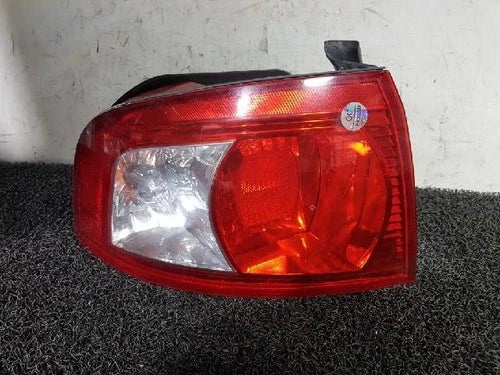 Kia Optima 2004 - Left rear combination tail light OEM 92411 3C070