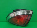 Left rear combination tail light assembly compatible with Kia Rio 2007, OEM 92401 1G200