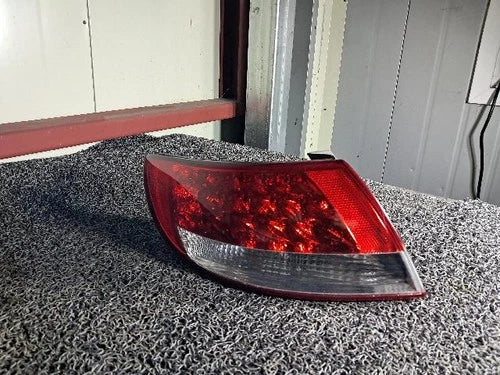 Left rear tail light assembly compatible with Hyundai Azera 2007, genuine OEM replacement part 92401 3L001