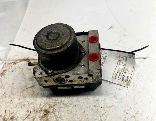 Bomba/Módulo ABS OEM usada para 2012 - 2015 Nissan Rogue - FWD