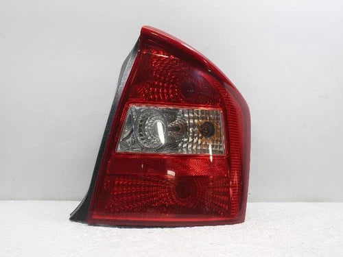 Right rear combination tail light assembly Kia Sorento 2004 OEM 92402 2F000