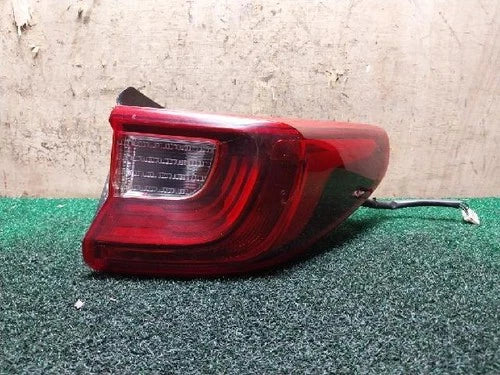 Right outer rear tail light assembly compatible with Kia Stonic 2018, genuine OEM replacement part 92402H8500