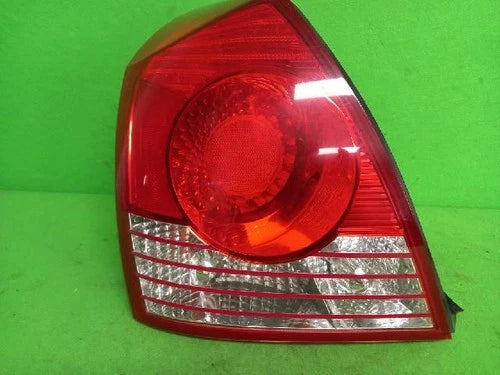 Left rear tail light assembly (LH) compatible with Hyundai Elantra 2004, genuine OEM replacement part 92401 2D500