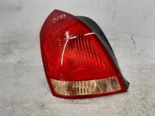 Left rear tail light assembly compatible with Hyundai Elantra 2002, genuine OEM replacement part 92401 2D300