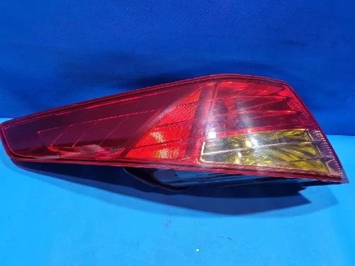 Left rear combination tail light assembly compatible with Kia K5 2011, genuine OEM replacement part 92401 2T000