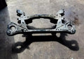 Refacción OEM Usada - Subchasis trasero de suspensión tipo K para Nissan Armada 2005-2015 (usado)
