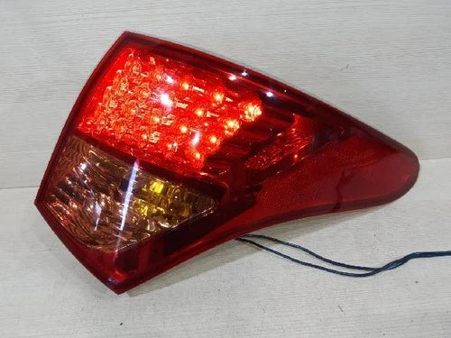 Rear combination tail light (Tail Light right) compatible with Hyundai Veracruz 2011, genuine OEM replacement part 924023J100