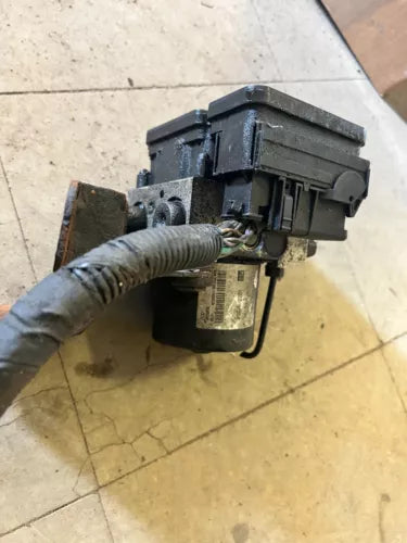 Bomba/Módulo ABS OEM usada para 2010 Ford Expedition