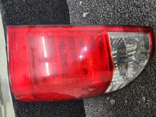 Conjunto de faro/calavera trasero derecho para Kia Carnival 2007, pieza original OEM 92402 4D000