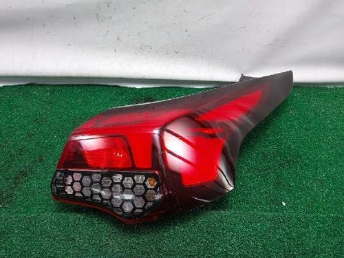Refacción OEM Usada - Conjunto de luces traseras / calaveras combinadas Hyundai 2019 (exterior derecha) OEM 92402J3100