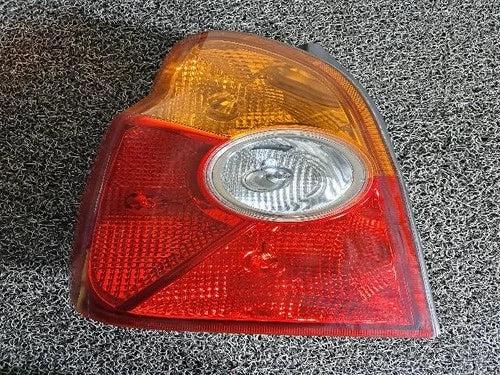 Left rear combination tail light assembly compatible with Hyundai Terracan 2002, genuine OEM replacement part 92401 H1010