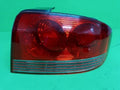 Right rear combination tail light assembly OEM 92402 3D000 compatible with Hyundai EF 1.8 DLX 2003