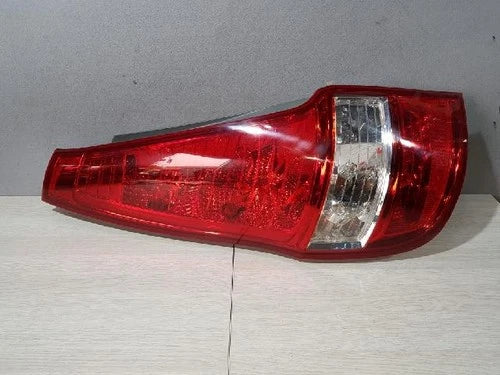 Left rear tail light assembly compatible with Hyundai i30 2010, genuine OEM replacement part 92401 2L100