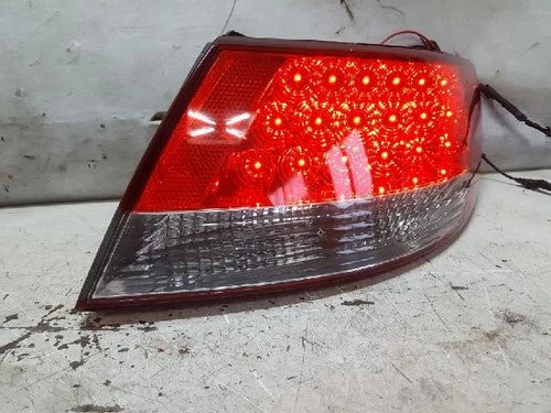 Rear Used OEM Tail Light - Hyundai XG300/XG350 2005 assembly Tail Light right, RH OEM 92402, 3L000