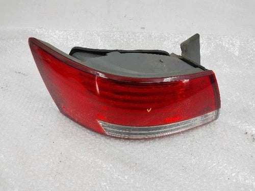 Conjunto de faro/calavera trasero izquierdo Hyundai 2008, exterior, LH OEM 924013K0