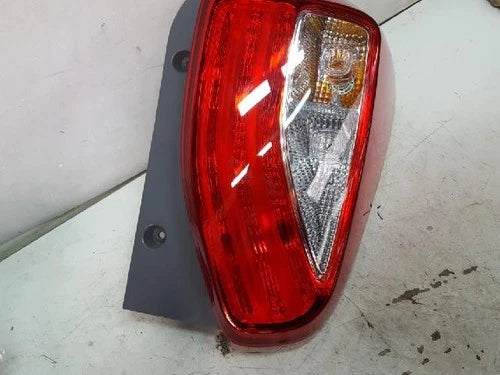 Right rear combination tail light assembly OEM 92402 A3000 compatible with Kia Ray 2014