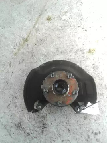 Refacción OEM usada OEM usada para 2001 - 2005 Toyota Rav4 Driver Left Front Spindle Knuckle LH w/o - LH LEFT Driver