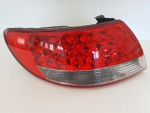 Left rear combination tail light assembly compatible with Hyundai Azera 2007, genuine OEM replacement part 92401 3L001