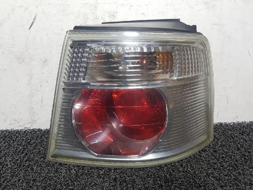 Right outer rear tail light assembly compatible with Kia X-TREK 2004, genuine OEM replacement part 0K2M2 51150B