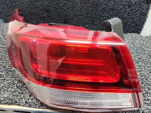 Left rear combination tail light assembly compatible with Kia K5 2019, genuine OEM replacement part 92401 D4000