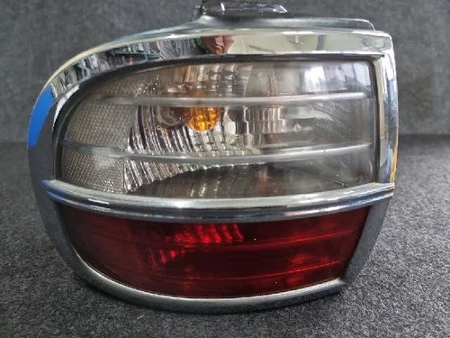 Used OEM Part - light assembly/tail light Hyundai - Reflector rear left (driver side) OEM 92401 4A110