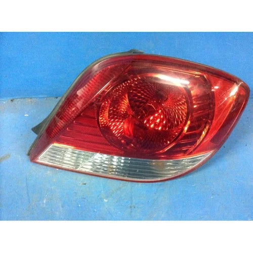 Used OEM Part - Rear tail light right compatible with HYUNDAI COUPE (01-05)(05-07)(07-09) In SPOSTAMENTO) 2.0 2001