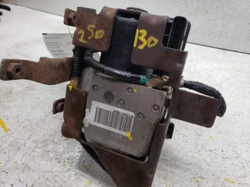 Bomba/Módulo ABS OEM usada - Anti-Lock Brake Part 4 Wheel ABS Opt NW7 Fits 02 AVALANCHE 1500