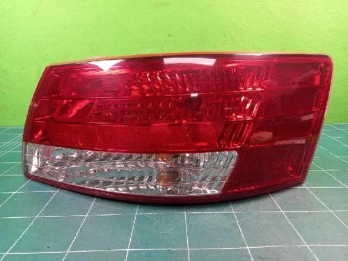 Right outer rear tail light assembly compatible with Hyundai NF GLP N20 2007, genuine OEM replacement part 92402 3K400