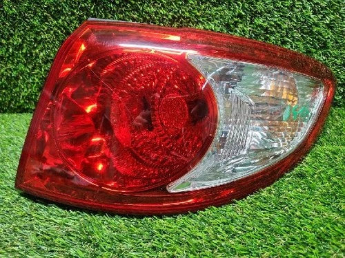 Right outer rear tail light assembly (OEM) 92402-2B000 compatible with Hyundai Santa Fe 2009
