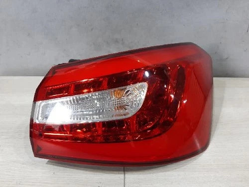 Right rear combination tail light assembly compatible with Kia Cadenza 2013, genuine OEM replacement part 924023R500