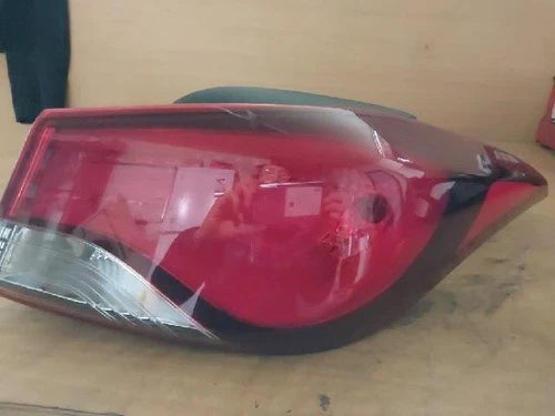Right outer rear tail light assembly Hyundai Elantra 2012 OEM 92402 3X000