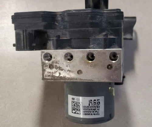 Bomba/Módulo ABS OEM usada para 13-15 Hyundai Sonata Hybrid | 589204R650 - 2.4L