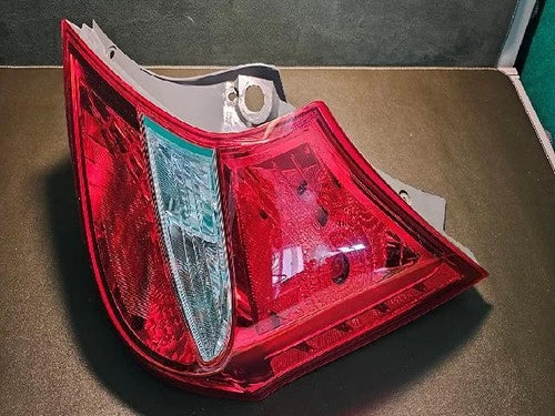 Right rear tail light assembly compatible with Hyundai Accent 2016, RH OEM 92402, 1R200