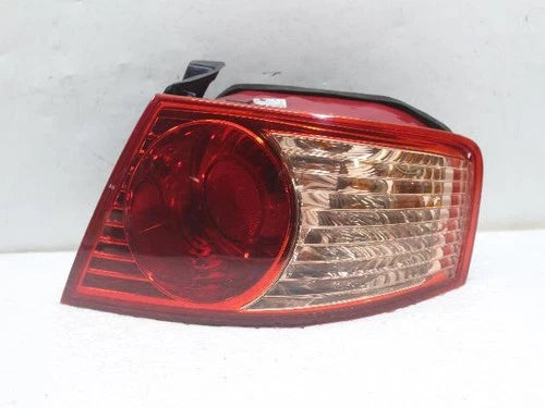 Right rear combination tail light assembly compatible with Kia Amanti 2006, genuine OEM replacement part 92402 3F270