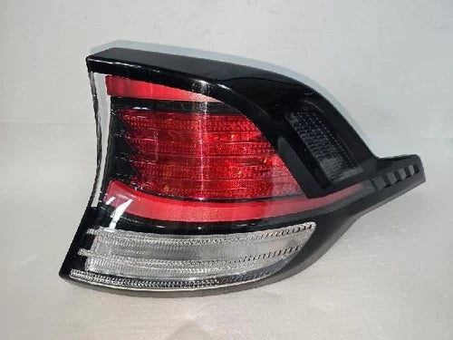 Used OEM Part - Tail light assembly compatible with Kia Sportage 2022, genuine OEM replacement part 92402 P1000