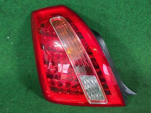 Used OEM Part - Combination Tail Light Assembly Kia Amanti 2006 OEM 924013F500