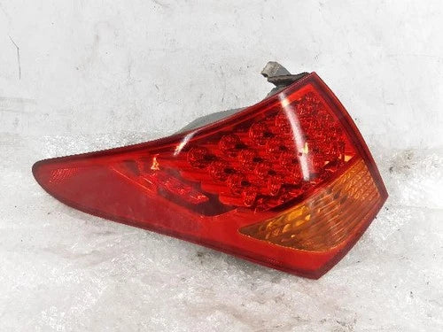 Rear combination tail light compatible with Hyundai Veracruz 2007, genuine OEM replacement part 92401 3J100