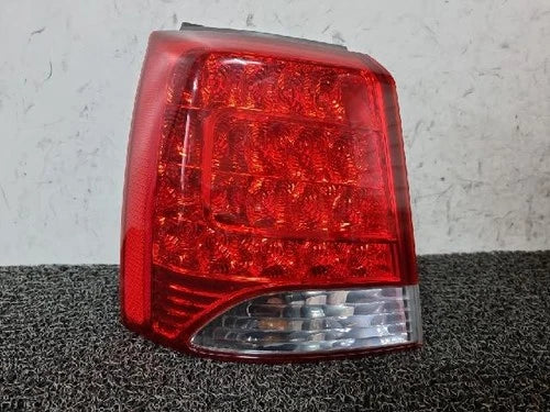 Left rear tail light assembly compatible with Kia Sorento 2011, genuine OEM replacement part 92401 2P100