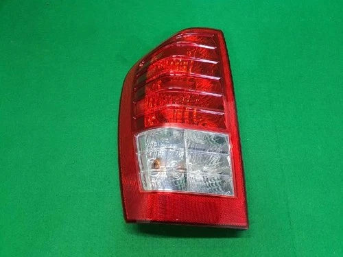 Left rear tail light assembly compatible with Kia Sedona 2008, LH OEM 92401, 4J000