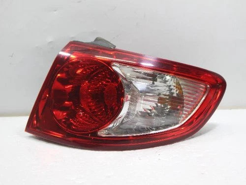 Rear combination tail light (right side) for Hyundai Santa Fe 2006, genuine OEM replacement part 92402 2B000